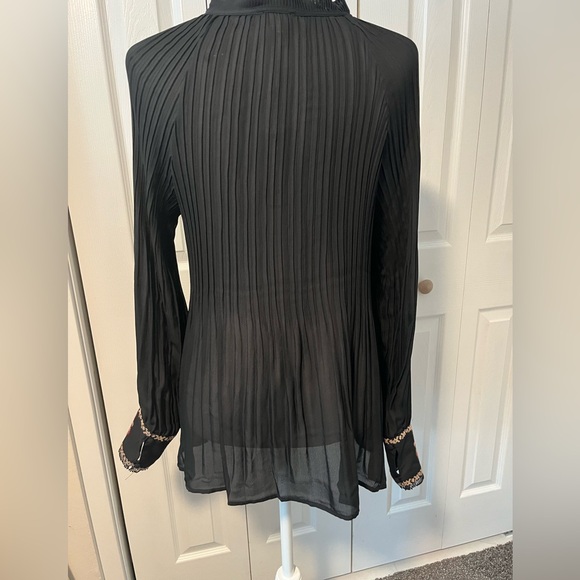 Spense blouse - Picture 2 of 9